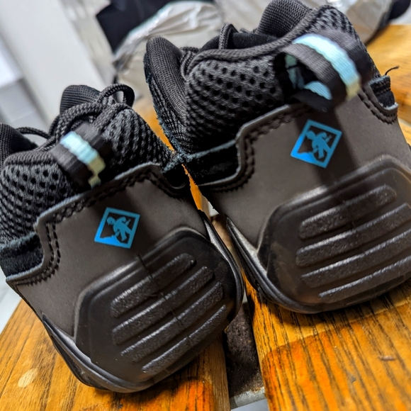 Safety shoes - Picture 5 of 6